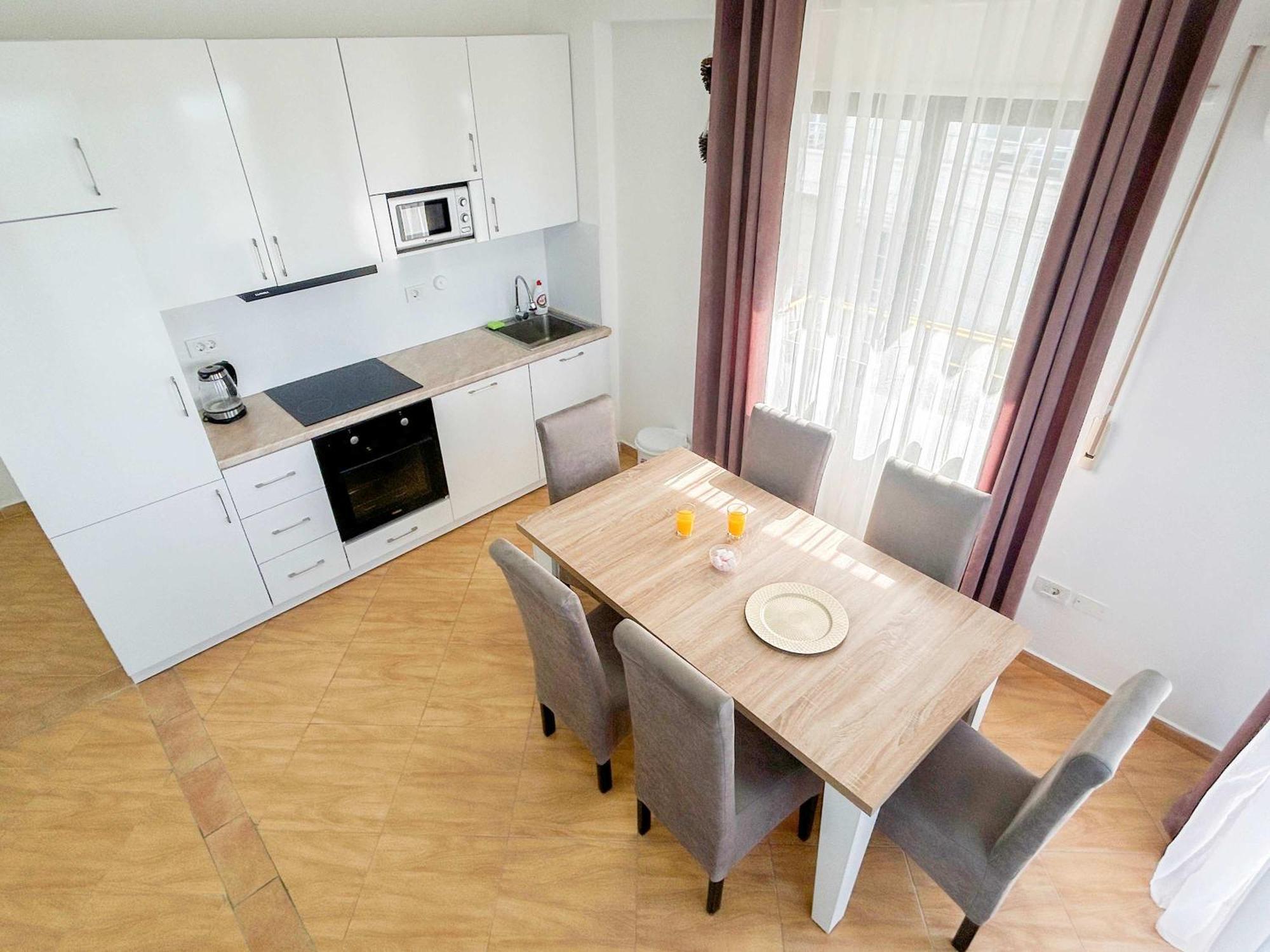 Apartment Dopamine 729 Golem (Tirana)